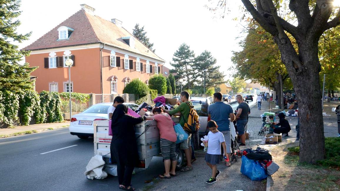 مركز "ترايسكيرتشن" النمساوي يكتض باللاجئين