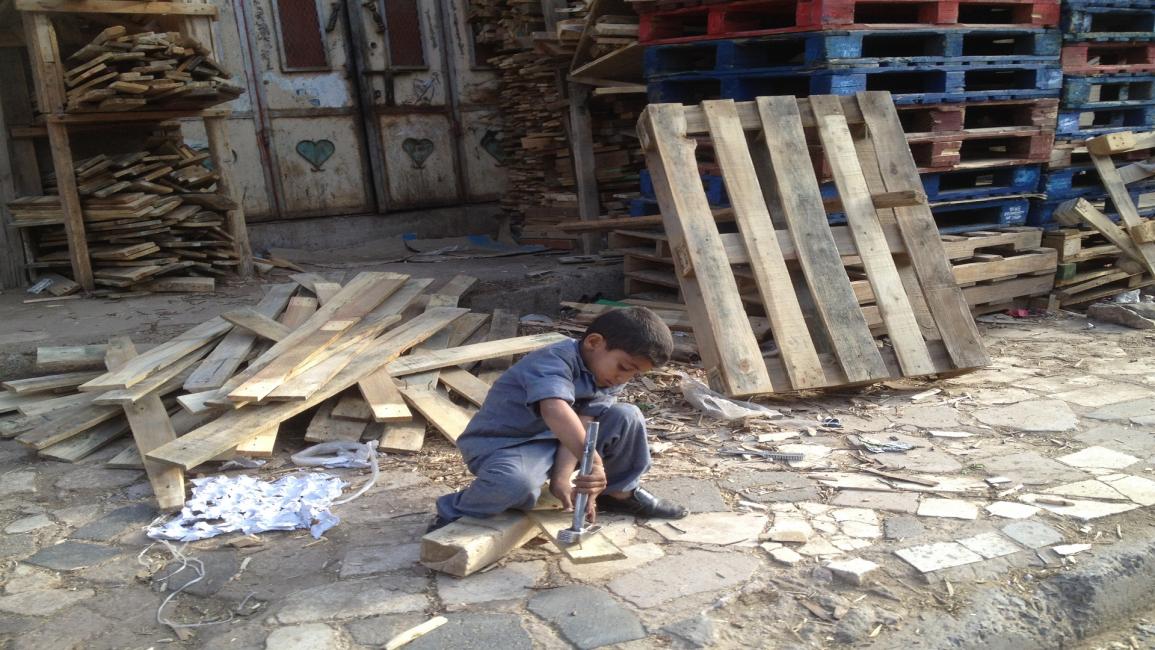 طفل يمني يعمل (همدان العليي/العربي الجديد)
