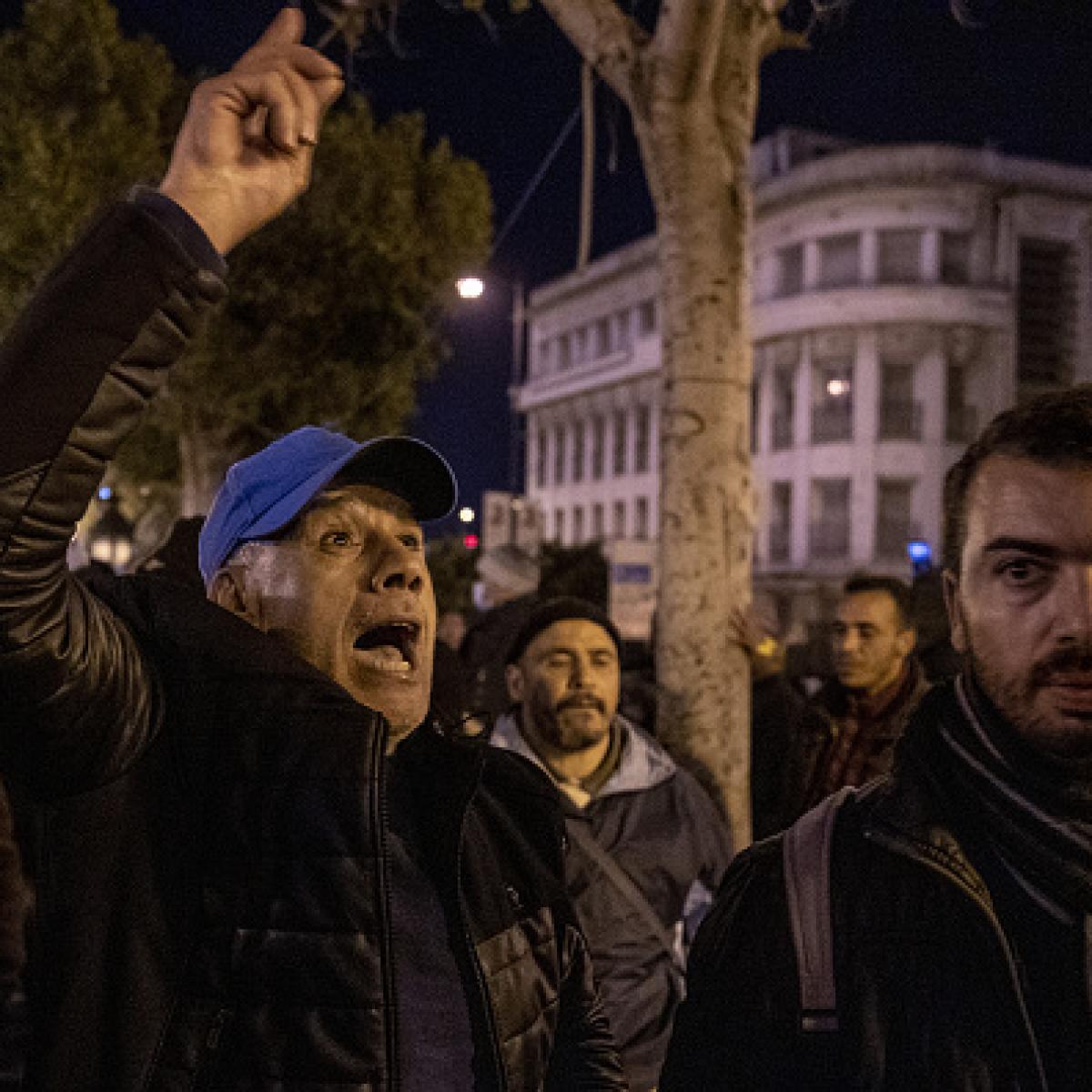 اعتصام شارع بورقيبة بتونس (ناصر تليل/ الأناضول)