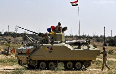 جس نبض مصري لاستئناف مفاوضات التهدئة في غزة (خالد دسوقي/فرانس برس)