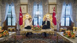 لقاء أردوغان ومركل في قصر "يلدز" عام 2015 (غيدو برغمان/ Getty)
