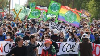 تظاهرة للمطالبة بحماية المناخ في ألمانيا (Getty)