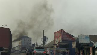 التلوث في نيجيريا (بويس أوتومي إيكباي/ فرانس برس)