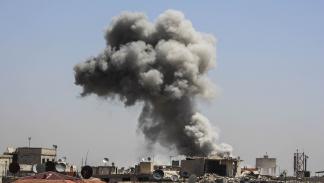 تصاعد الدخان جراء انفجار في دمشق  26 إبريل 2025 (Getty)