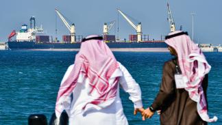 النفط المصدر الرئيسي للإيرادات المالية في الخليج (فرانس برس)