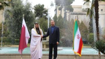 وزير الخارجية القطري يلتقي نظيره الإيراني في طهران (إرنا)