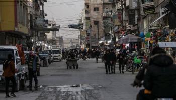 السوق الرئيسي في مدينة الباب شمال سورية 5 ديسمبر 2021 (بكر القاسم/فرانس برس)