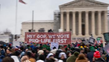 "مسيرة من أجل الحياة" المناهضة للإجهاض في واشنطن (فرانس برس)