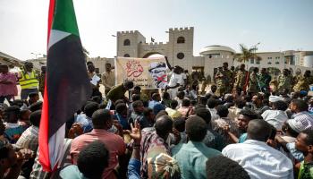 السودان: احتجاجات في محيط قيادة الجيش (Getty)