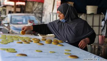 مريم صالحة صانعة القطايف في مخيم دير البلح في غزة 5 (محمد الحجار)