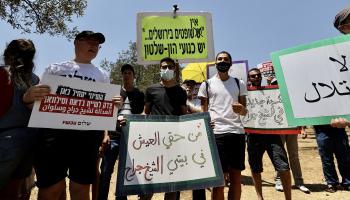 العشرات يعتصمون في القدس رفضاً لتهجير أهالي حي الشيخ جراح