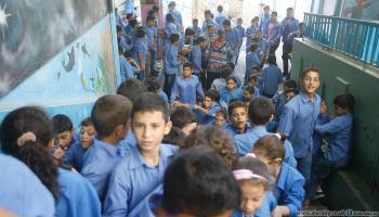 نشطاء طالبوا بفتح المدراس لأن لا كهرباء (العربي الجديد)