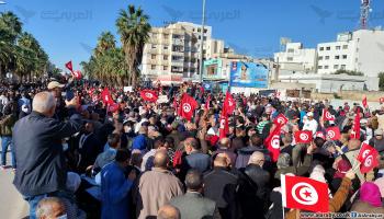 "مواطنون ضد الانقلاب" يتظاهرون في تونس