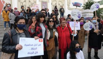 نساء تونسيات في تحرك مناهض للعنف ضد المرأة في تونس (فتحي بلعيد/ فرانس برس)