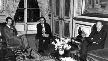 عبد السلام جلود مع الرئيس الفرنسي الأسبق فاليري جيسكار ديستان