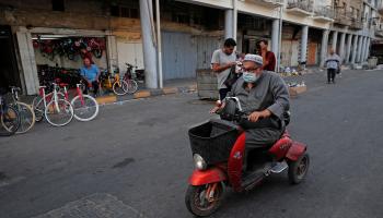 وسيلة نقل أساسية للفقراء (أحمد الربيعي/ فرانس برس)