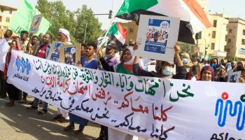 سودانيون في تظاهرة الأمهات والآباء في الخرطوم في السودان 2 (فرانس برس)