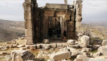 يتميز معبد هيليوس بأنه من المعابد الأيونية النادرة في لبنان (العربي الجديد)