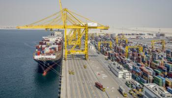 شحنات في ميناء حمد الدولي (موانىء قطر)