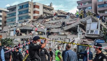 أضرار خلّفها زلزال في تركيا عام 2020 (ميرت جاكير/ فرانس برس)