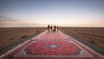 عمل من سلسلة "المنطقة الحمراء" للفنان الإيراني جلال سيبهر