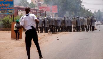 خلال مواجهات بين الشرطة ومتظاهرين سودانيين (فرانس برس)