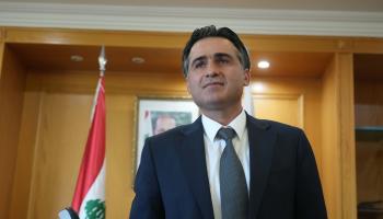 وزير الأشغال العامة والنقل علي حمّية (حسين بيضون)
