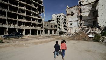 الحروب المستمرة تفاقم أزمة السكن في ليبيا (غيلز كلارك/ Getty)