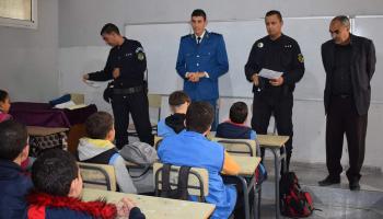 الشرطة الجوارية أو المجتمعية وتوعية بالمخدرات في مدارس الجزائر (الشرطة الجزائرية)