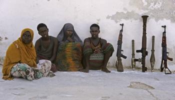 احتجاز أطفال صوماليين بتهم الانتماء لحركة الشباب 
