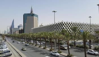 السعودية تتجه لتنشيط مشاريع تنويع الاقتصاد (getty)