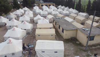الخيام مأوى آلاف المتضررين من الزلزال في جنديرس السورية