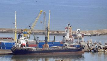 سفن تابعةلشركة النقل البحري في الميناء بالجزائر (getty)