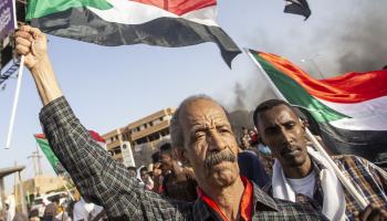 جانب من المظاهرات الشعبية في الخرطوم، 6 نيسان/ إبريل الجاري (Getty) 
