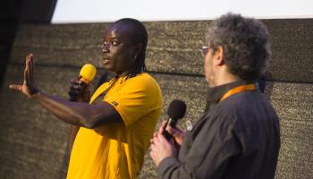 موموني سانو مناقشاً "حضانة ليلية" في "برليناله 71" (الموقع الإلكتروني للمهرجان)