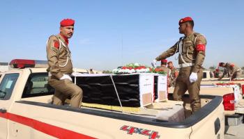 مراسم تشييع جثامين 78 من ضحايا تنظيم "داعش" أُعدموا عام 2014 (فيسبوك)
