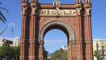"قوس النصر" ذو الطراز المورسكي في برشلونة 