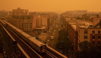 دخان حرائق غابات كندا يؤثر سلباً على المدن الأميركية