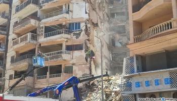 انهيار عقار من 13 طابقاً في الإسكندرية (العربي الجديد)