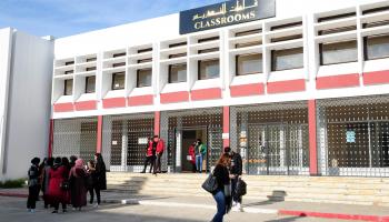 تهتم مؤسسات تعليمية في الجزائر بتوعية التلاميذ من خطورة الغش (مصعب الرويبي/ الأناضول)