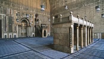 نقوش في مسجد السلطان حسن يالقاهرة، الذي بني في العصر المملوكي (Getty)