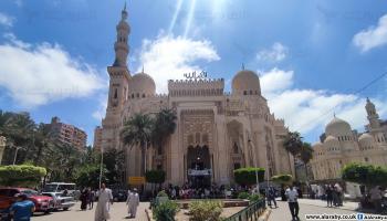مسجد المرسي أبو العباس أبرز مقاصد الإسكندرية (العربي الجديد)