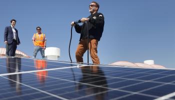 ولاية كاليفورنيا تكثف استخدامات الخلايا الشمسية في المنازل (getty)