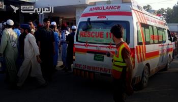 عشرات القتلى ومئات الجرحى بتفجير انتحاري في باكستان