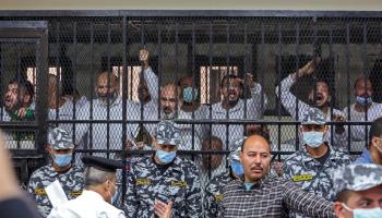 معتقلون خلال محاكمة في القاهرة، إبريل 2022 (خالد كامل/فرانس برس)