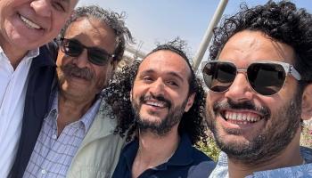 الناشط المصري البارز أحمد دومة لدى خروجه من السجن بقرار عفو (فيسبوك)