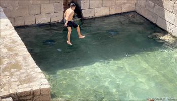 السباحة في الأحواض الرومانية أكثر أماناً (العربي الجديد)
