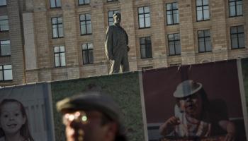تمثال لماياكوفسكي في موسكو - القسم الثقافي