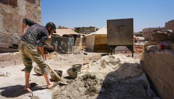 بقايا مساكن هدمها الزلزال في سورية (getty)