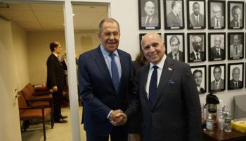 وزير الخارجية العراقي يلتقي نظيره الروسي (منصة إكس)